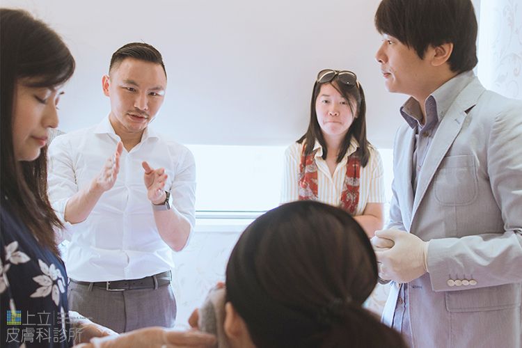 洢蓮絲國際教育訓練總講師林上立指導韓國醫師規劃與操作。
